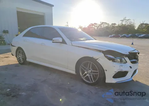 2014 Mercedes-Benz E 350 z USA, uszkodzony, nr VIN WDDHF5KB4EB049264